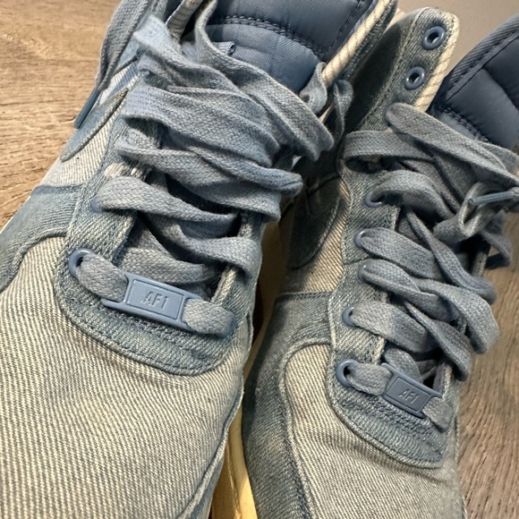 DS 2018 NIKE AIR FORCE 1 DENIM DECEMBER SKY LIMITED EDITION - Picture 4 of 6